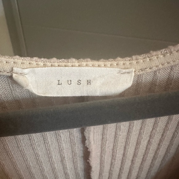 Beige Ribbed V-Neck Tunic - Picture 3 of 3